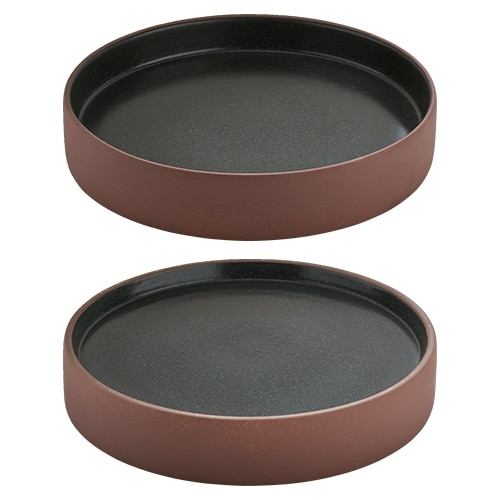 CRO-PLA-701182491101792.jpg BY ORDER ARTISAN BROWN BLACK 2IN1 PLATE FLAT DEEP 24CM PLAYGROUND - Image 1