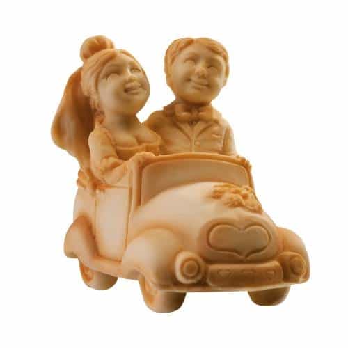 PBP-MAR-30SMW03.jpg BY ORDER - SILICONE IDEAS WEDDING PIECE MARRIED COUPLE IN THE CAR 14.5X8CM MARTELLATO - Image 1