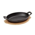 BY ORDER CAST IRON OVAL TWO HANDLES 22X13X5CM WITH WOOD BASE ESPIEL