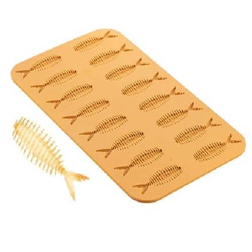 PBP-MAL-10771.jpg SILICONE MOULD 16 FISHBONES FRANCE - Image 1